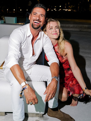 J.R. Ramirez and Melissa Roxburgh