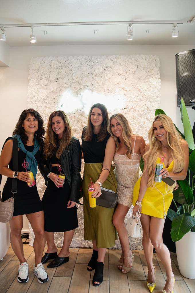 Dance Moms’ Star, Asia Monet Ray, Attends Lisa Maree’s Store Opening Event in Laguna Beach!