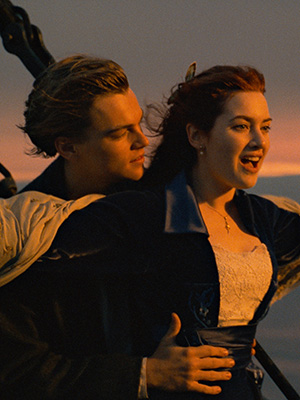 TITANIC, from left: Leonardo DiCaprio, Kate Winslet, 1997. TM & Copyright ©20th Century Fox Film Corp. All rights reserved./Courtesy Everett Collection