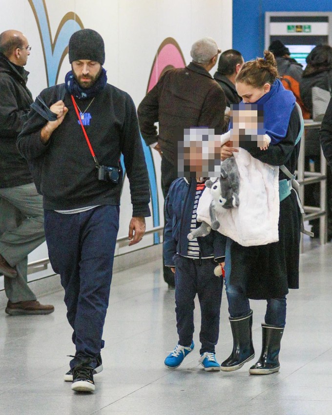 Natalie Portman & Family Touch Down At JFK