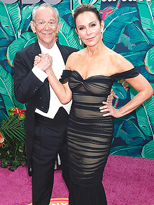 Jennifer Grey dad Joel Grey