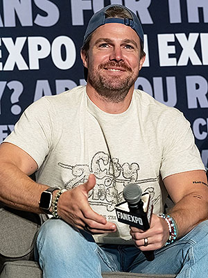 Stephen Amell actors SAG strike