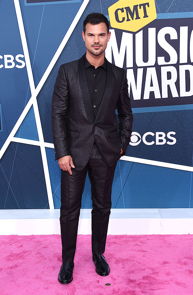 Taylor Lautner