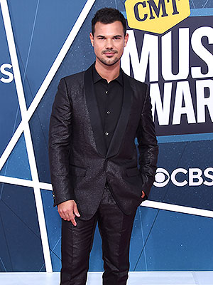 Taylor Lautner