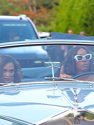 Kelly Rowland and Tina Knowles