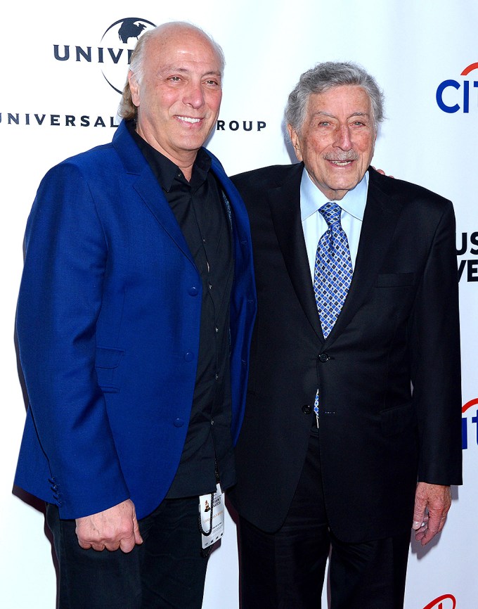 Tony Bennett & his son pose