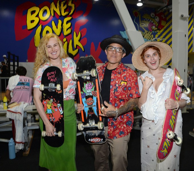 Rumer and Tallulah Willis at the Bones Love Milk Shredquarters