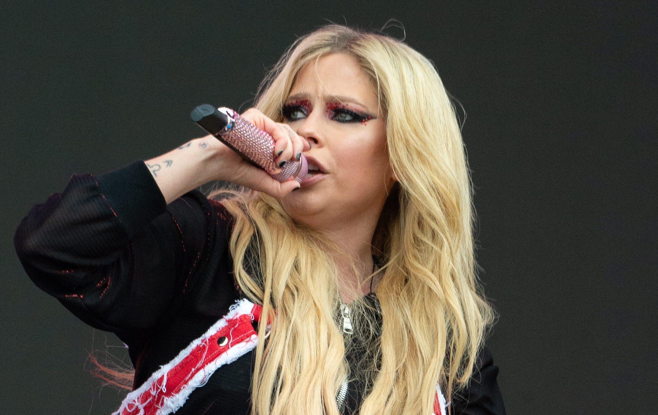 Avril Lavigne performs during day four of Glastonbury Festival 2024