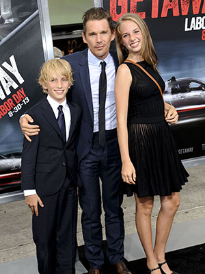 Ethan Hawke Levon Roan Thurman-Hawke Maya Ray Hawke