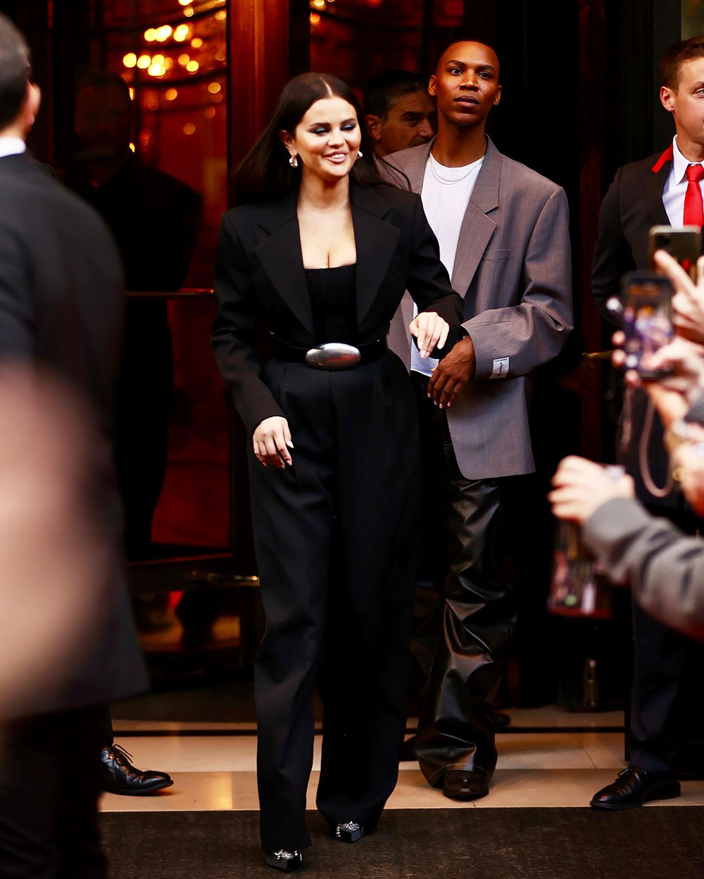 Selena Gomez Leaves Her Hotel In Paris