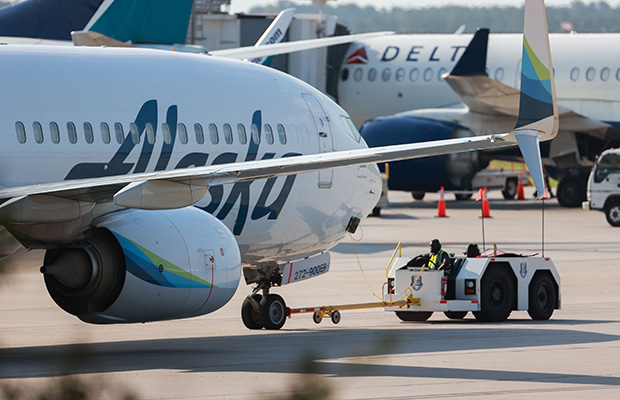 Alaska Airlines plane