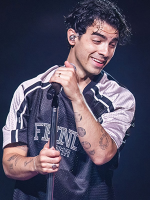 Joe Jonas Shows Off New Tattoos Honoring His 2 Daughters: Video