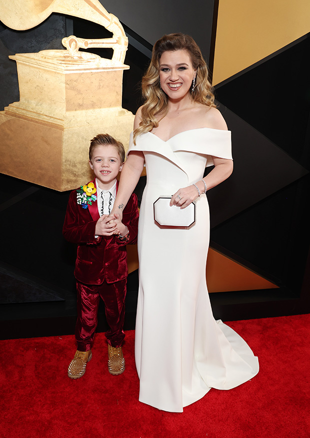 Kelly Clarkson Grammys 2024