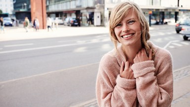 pink sweater