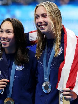 NANTERRE, FRANCE - JULY 28: Gold Medalist Torri Huske (L) and Silver Medalist Gretchen Walsh (R) of Team United States pose following the Swimming medal ceremony after the Women’s 100m Butterfly Final on day two of the Olympic Games Paris 2024 at Paris La Defense Arena on July 28, 2024 in Nanterre, France. (Photo by Sarah Stier/Getty Images)