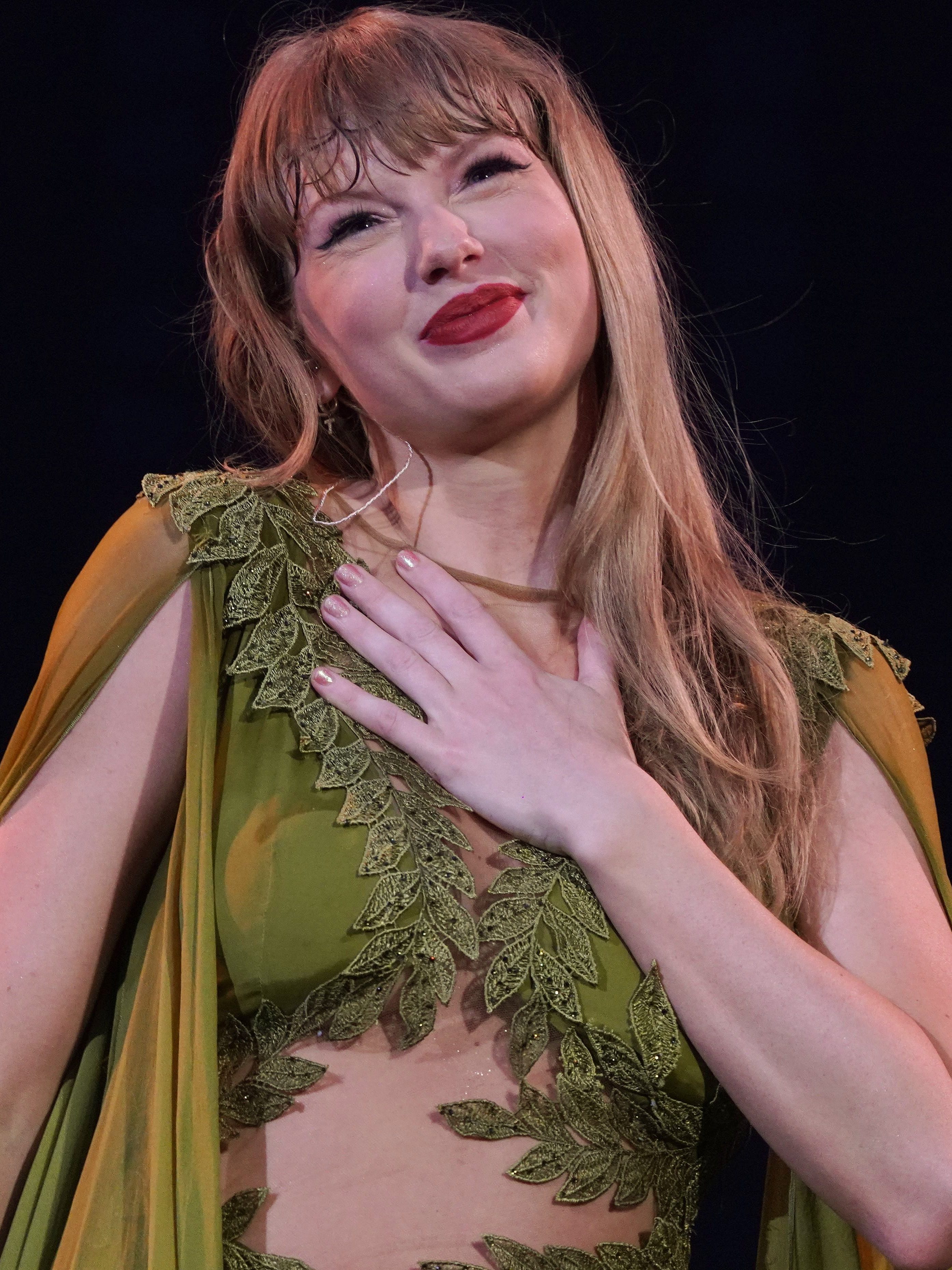 MUNICH, GERMANY - JULY 27: EDITORIAL USE ONLY. NO BOOK COVERS. Taylor Swift performs onstage during "Taylor Swift | The Eras Tour" at Olympiastadion on July 27, 2024 in Munich, Germany. (Photo by Thomas Niedermueller/TAS24/Getty Images  for TAS Rights Management )
