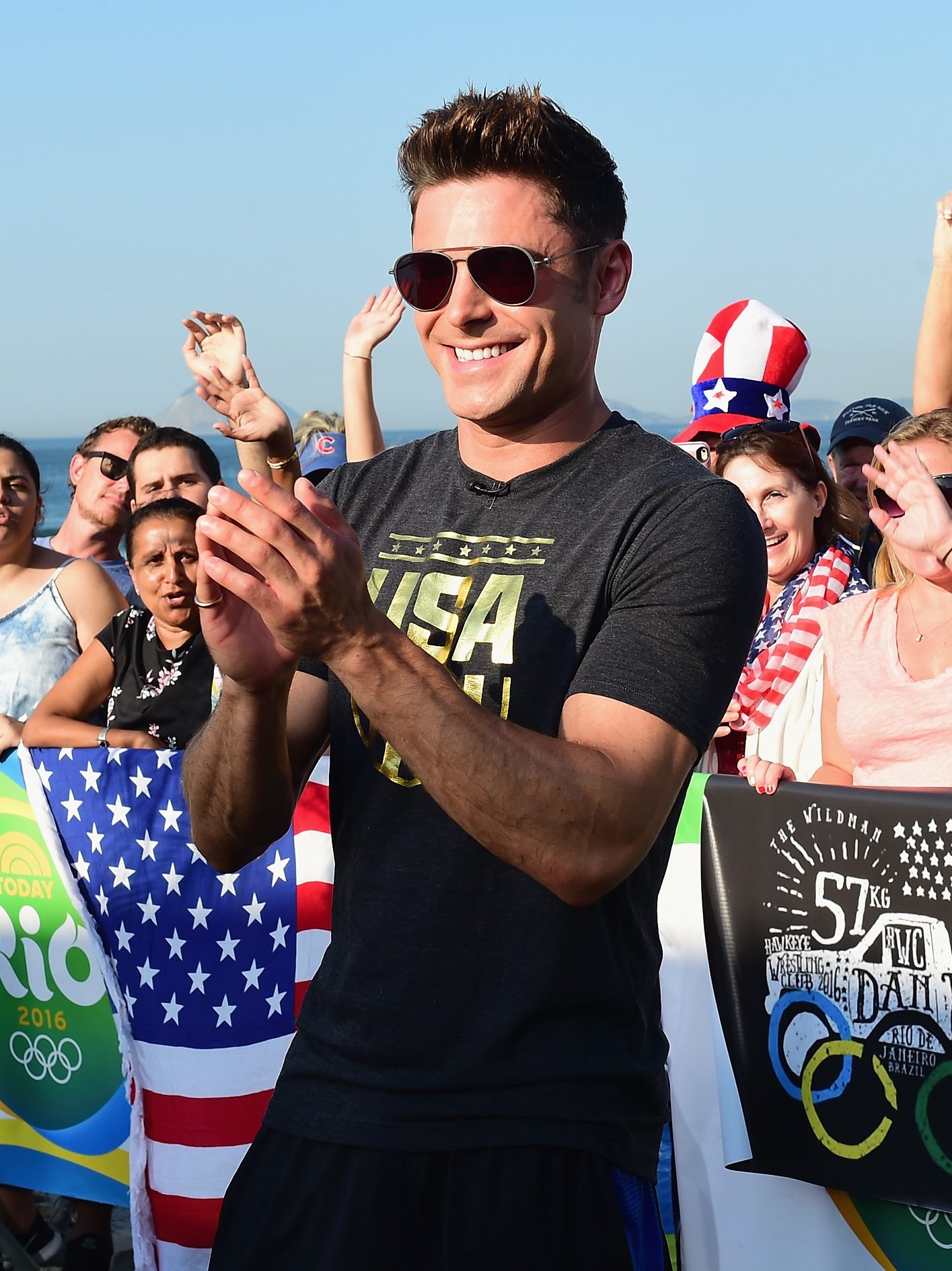 RIO DE JANEIRO, BRAZIL - AUGUST 17:  (BROADCAST - OUT)  Zac Efron makes an appearance on the Today show set on Copacabana Beach on August 17, 2016 in Rio de Janeiro, Brazil.  (Photo by Harry How/Getty Images)