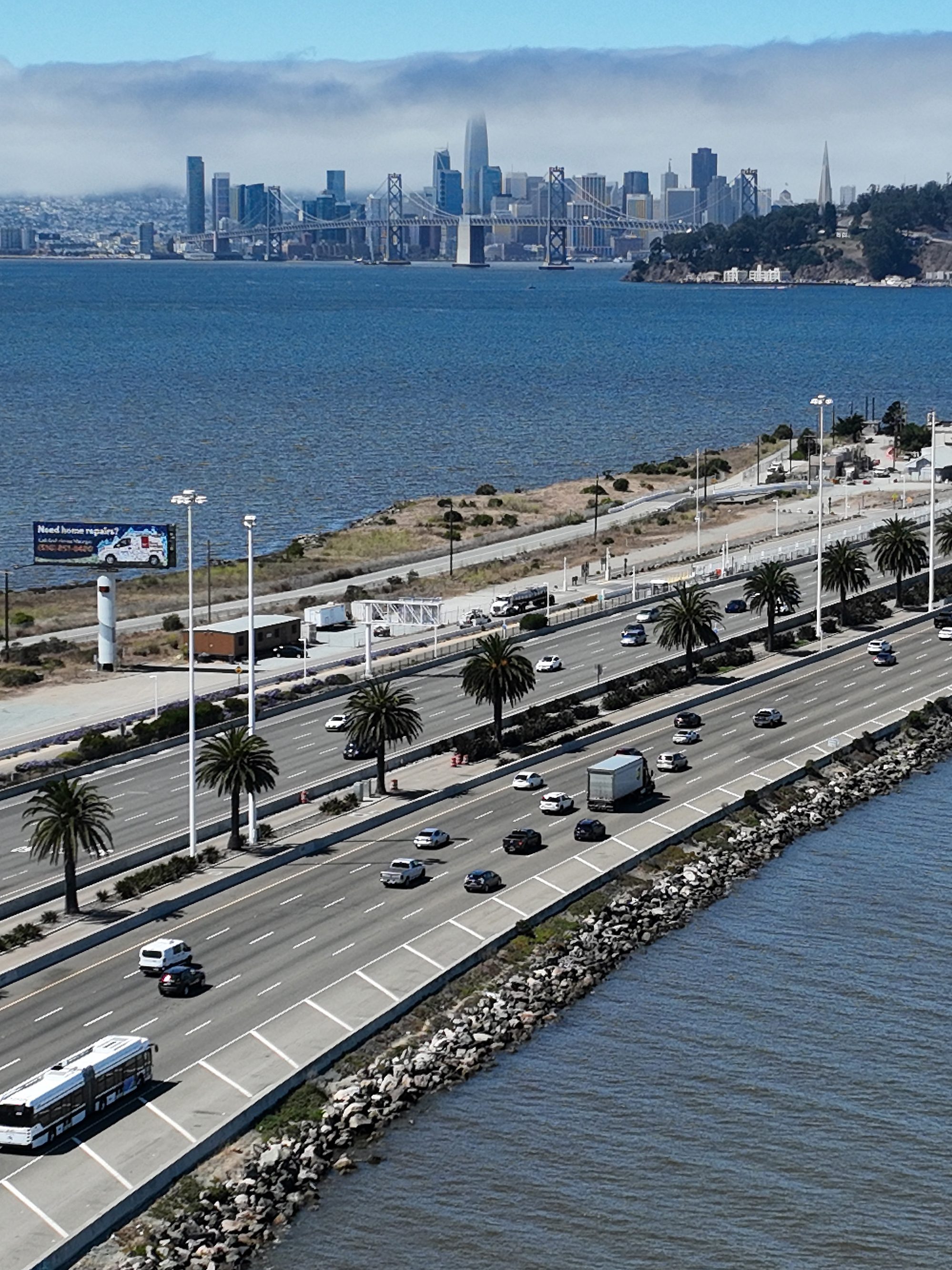 traffic moves on the San Francisco-Oakland Bay Bridge on August 24, 2022 in Oakland, California. California is set to implement a plan to prohibit the sale of new gasoline-powered cars in the state by 2035 in an effort to fight climate change by transitioning to electric vehicles. (Photo by Justin Sullivan/Getty Images)