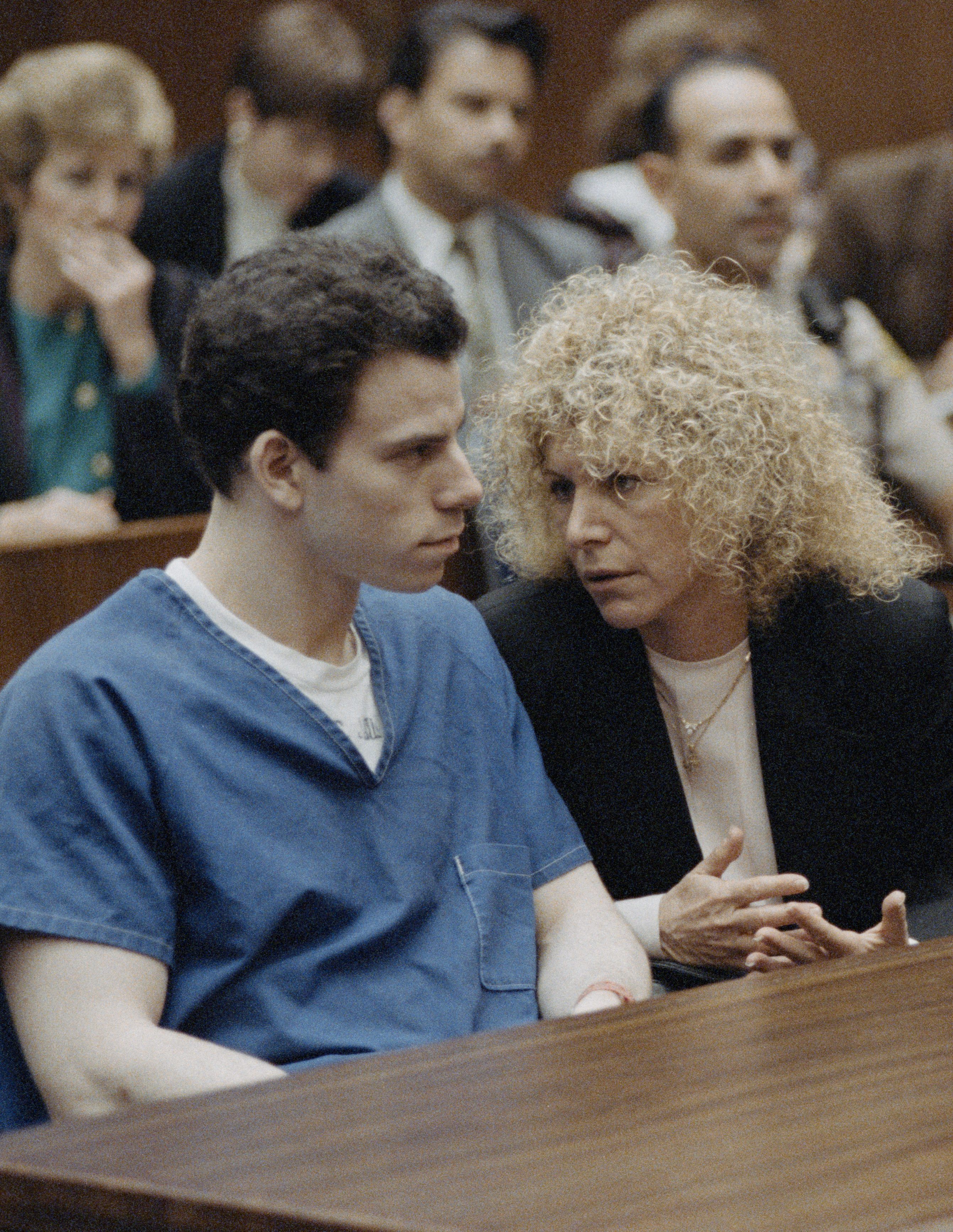 Trial of the Menendez brothers in Los Angeles - From left to right : Erik Menendez with his attorney : Leslie Abramson and his brother Lyle Menendez. Los Angeles, 9th March 1994. (Photo by Ted Soqui/Sygma via Getty Images)