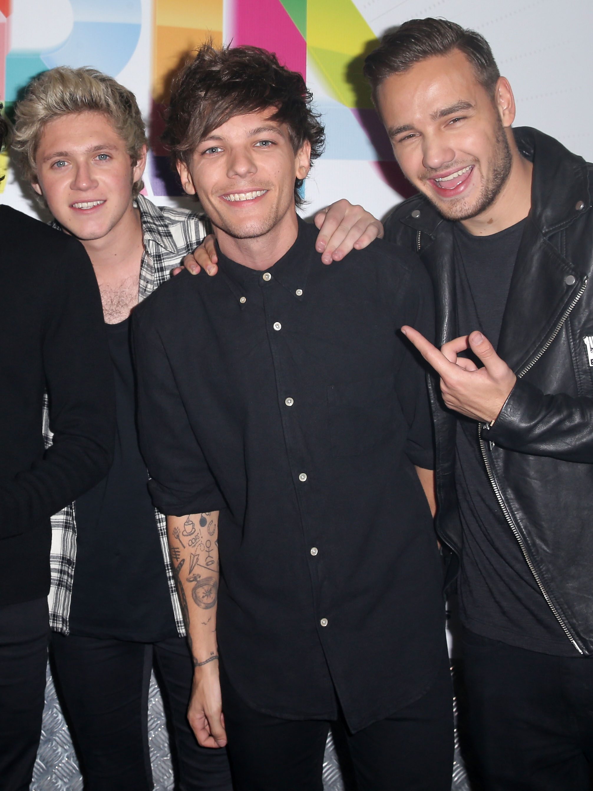 SYDNEY, AUSTRALIA - NOVEMBER 26:  (EXCLUSIVE COVERAGE) One Direction (L-R) Harry Styles, Zayn Malik, Niall Horan, Louis Tomlinson and Liam Payne pose for a portrait backstage during the 28th Annual ARIA Awards 2014 at the Star on November 26, 2014 in Sydney, Australia.  (Photo by Mark Metcalfe/WireImage)