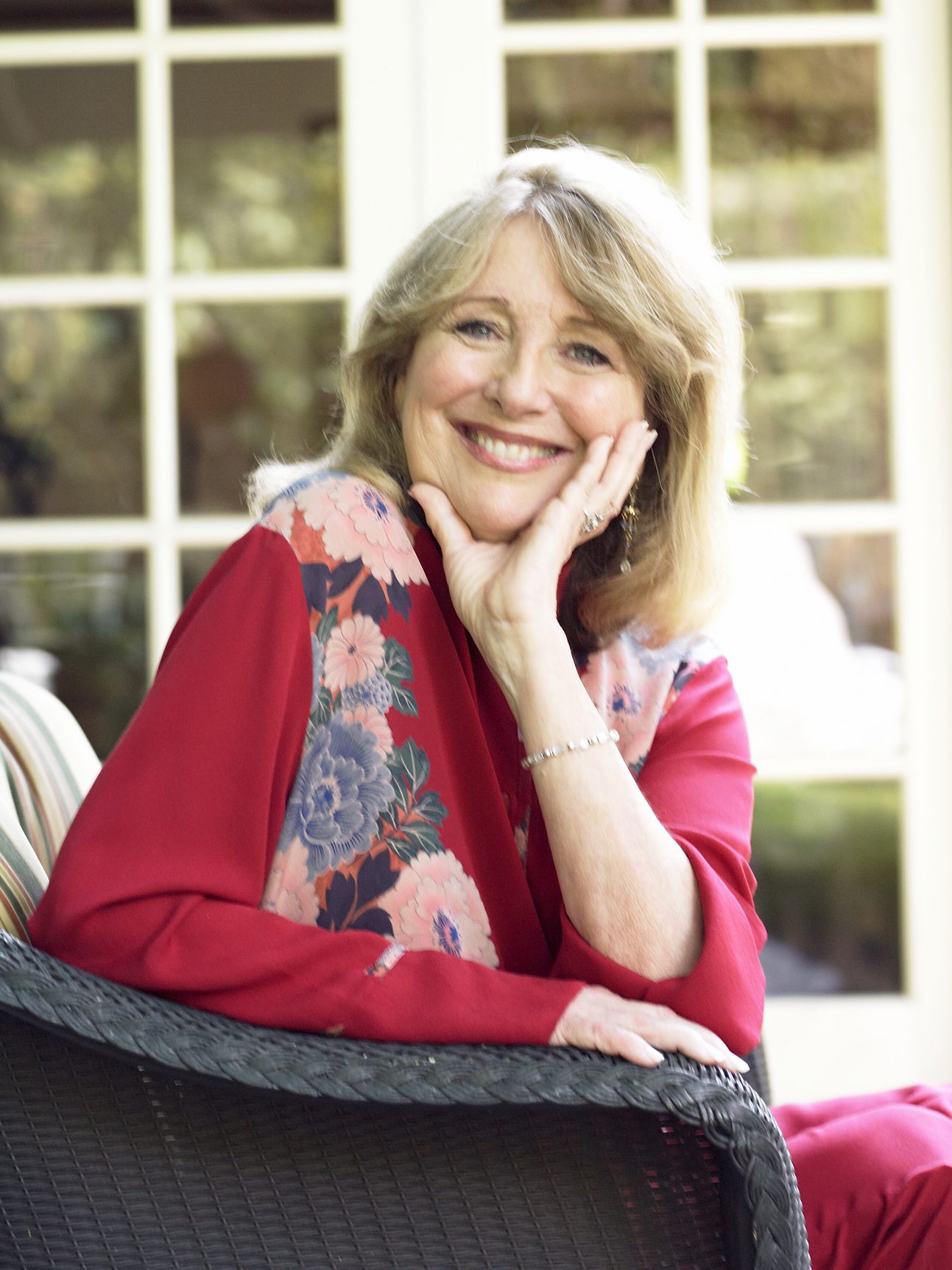 Oscar nominated actress of Tootsie fame, Terri Gar, talks at her Beverly Hills home on June 25, 2008, about her two films "Expired" and "Kabluey" which will come out soon. Garr, who suffers from MS, finished the films before she had a brain aneurysm that nearly killed her, but she survived the coma and learned to talk and walk again.  (Photo by Bob Chamberlin/Los Angeles Times via Getty Images)