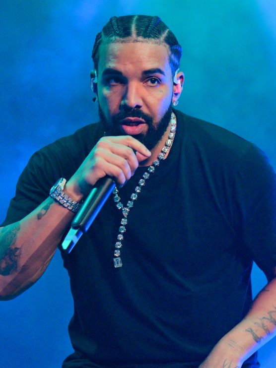 ATLANTA, GA - DECEMBER 9: Rapper Drake performs onstage during "Lil Baby & Friends Birthday Celebration Concert" at State Farm Arena on December 9, 2022 in Atlanta, Georgia. (Photo by Prince Williams/Wireimage)