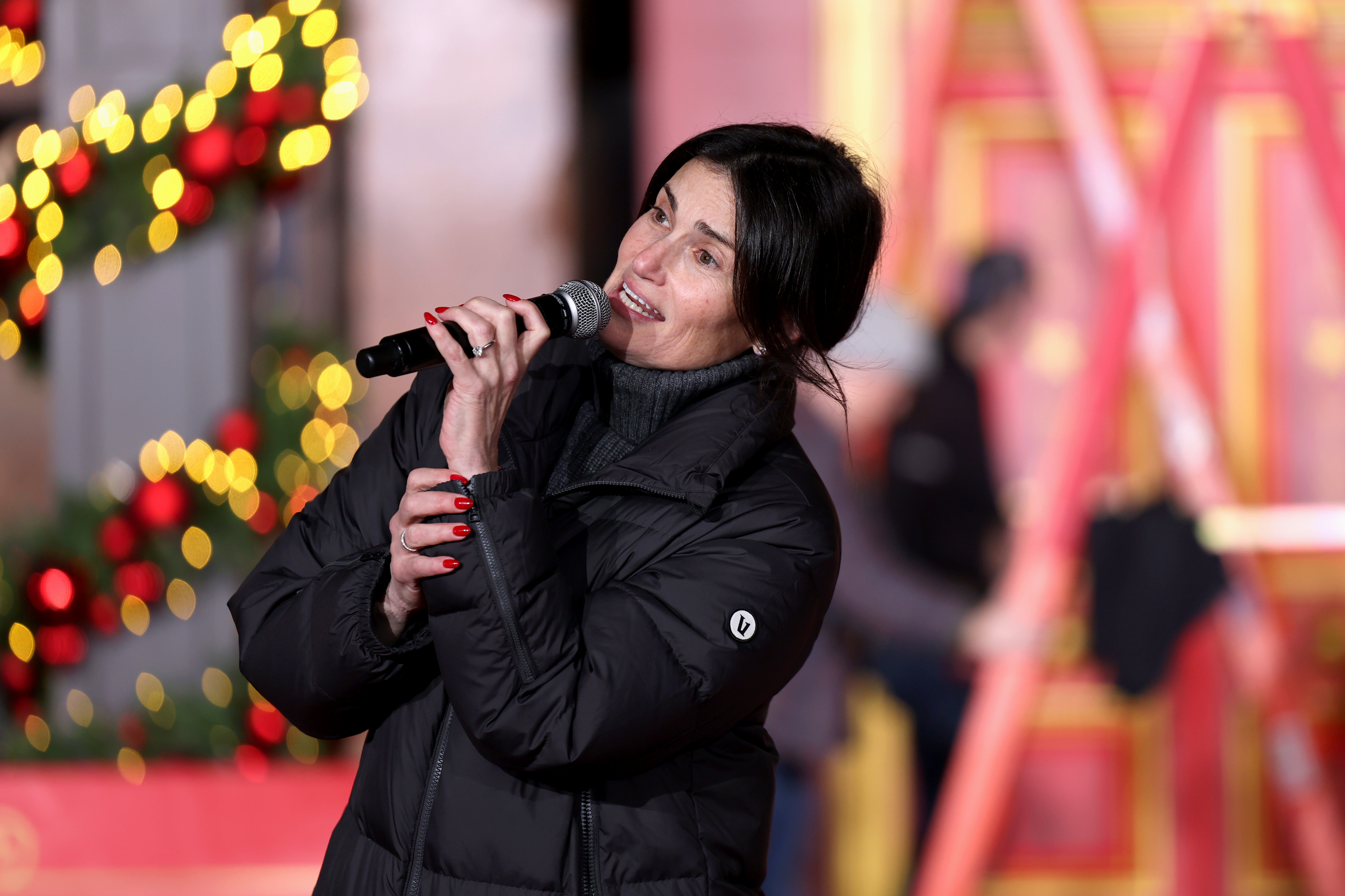 Macy's Thanksgiving Day Parade 2024 Pics: Photos From the Event Idina Menzel