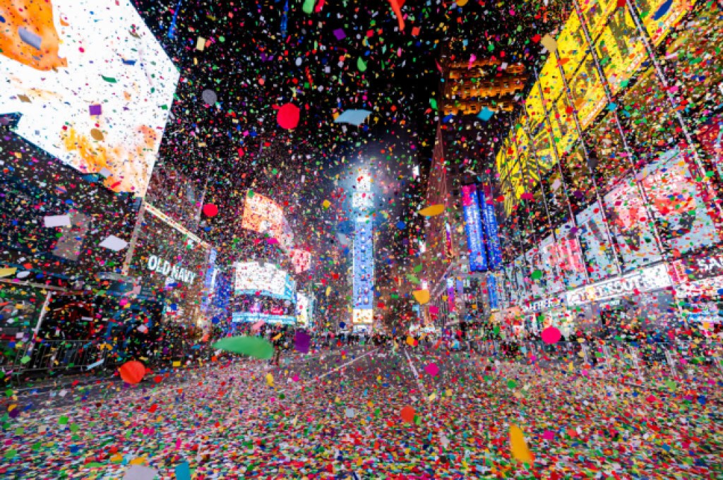 NEW YORK, NEW YORK - DECEMBER 31: Times Square sits empty while fireworks and confetti are displayed at the 2021 New Year's Eve celebration in Times Square on December 31, 2020 in New York City. (Photo by Noam Galai/Getty Images)