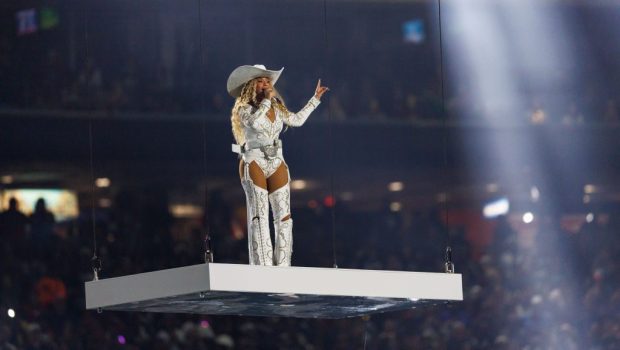 HOUSTON, TEXAS - DECEMBER 25: Beyoncé performs at halftime during an NFL football game between the Baltimore Ravens and the Houston Texans, at NRG Stadium on December 25, 2024 in Houston, Texas. (Photo by Brooke Sutton/Getty Images)