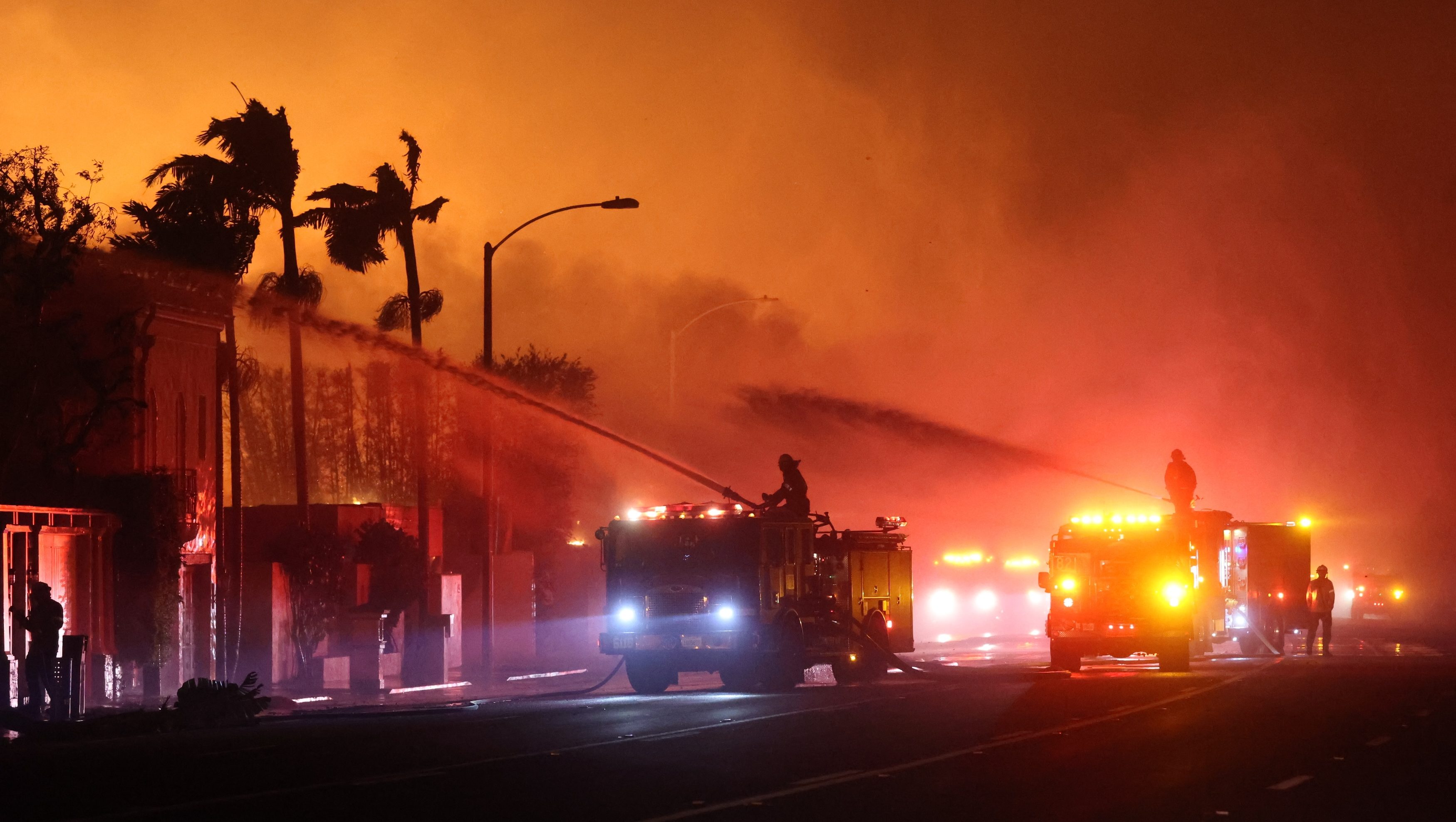 LOS ANGELES, UNITED STATES - JANUARY 09: (----EDITORIAL USE ONLY MANDATORY CREDIT - 'OFFICIAL FLICKR ACCOUNT OF CALIFORNIA DEPARTMENT OF FORESTRY AND FIRE PROTECTION / HANDOUT' - NO MARKETING NO ADVERTISING CAMPAIGNS - DISTRIBUTED AS A SERVICE TO CLIENTS----) Firefighters continue battling Palisades fire as flames rage across Los Angeles, California, United States on January 09, 2025. (Photo by Official Flickr Account of CAL FIRE / Handout/Anadolu via Getty Images)